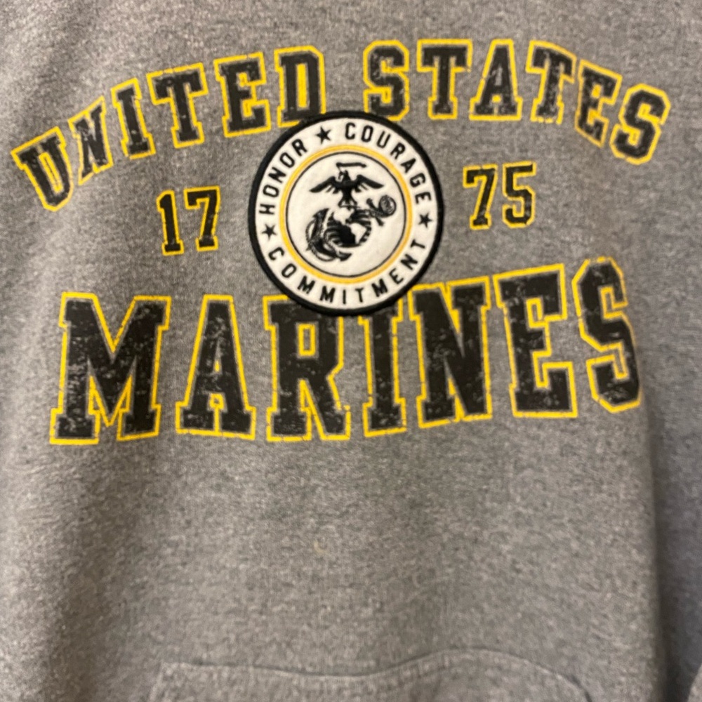 Size large Marines hoodie. Like new. ￼Women’s XL. Men’s large.